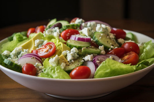 Erfrischende Buttersalatsalat mit scharfen Vinaigrette