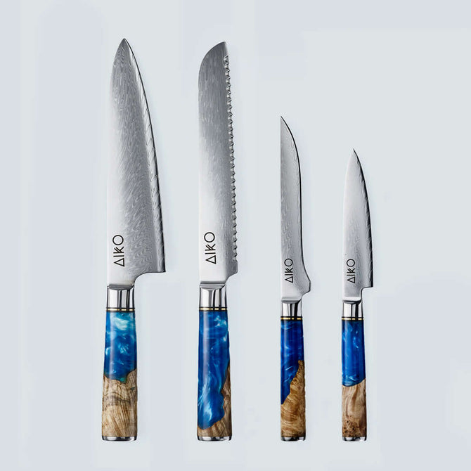 Aiko-Messer aus blauem Damaststahl mit farbigem blauem Harzgriff